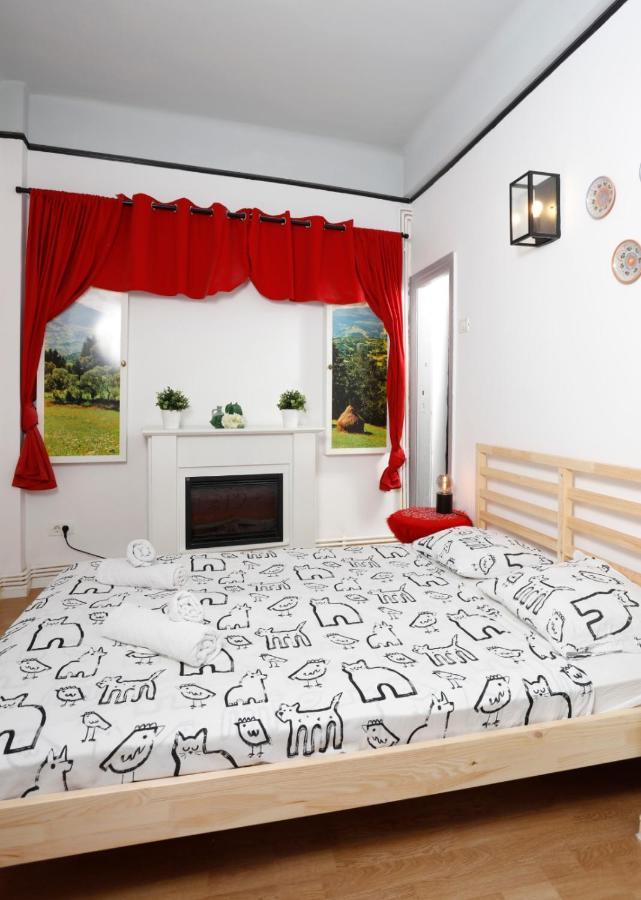 Traditional Modern 3 Bedroom Apartment In Center Bucarest Extérieur photo
