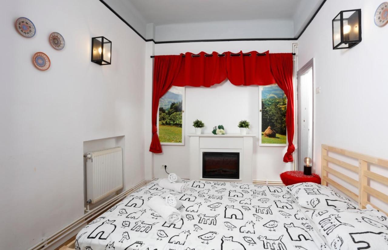 Traditional Modern 3 Bedroom Apartment In Center Bucarest Extérieur photo