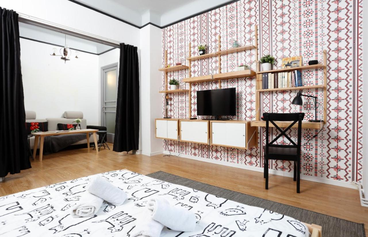 Traditional Modern 3 Bedroom Apartment In Center Bucarest Extérieur photo